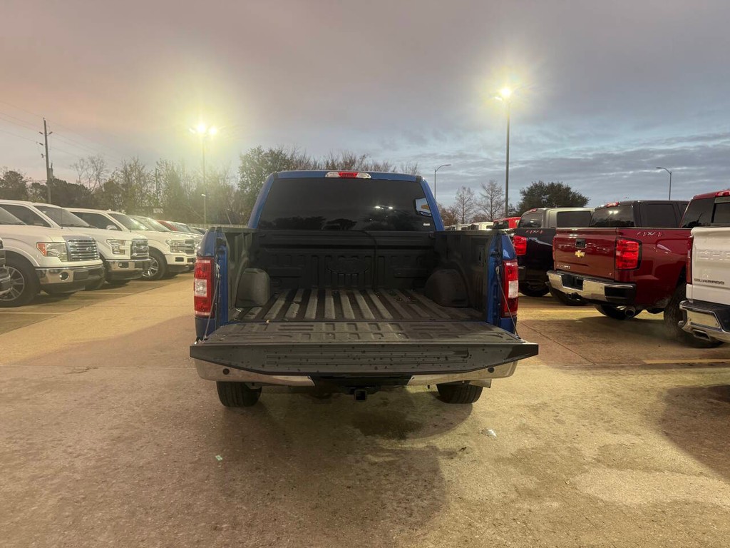 Ford F-150 Vehicle Full-screen Gallery Image 34