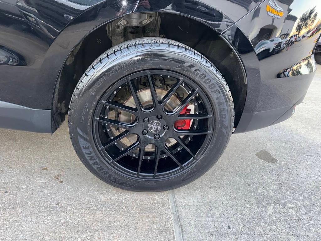 Jaguar F-PACE Vehicle Full-screen Gallery Image 38