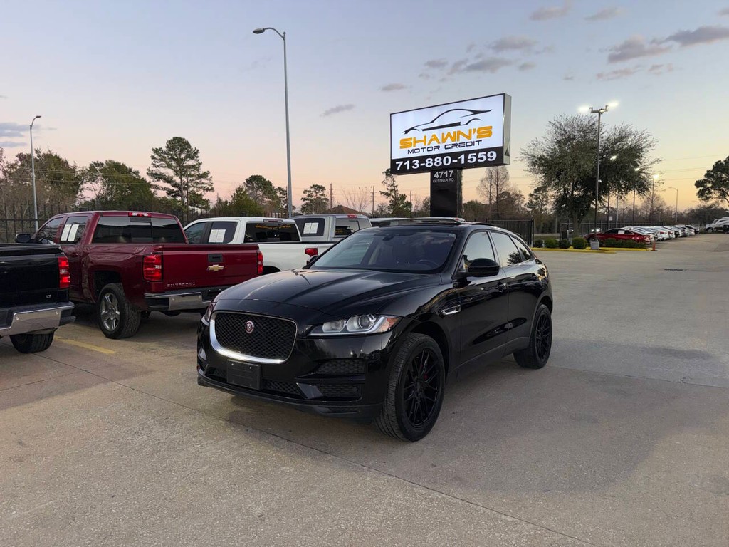 Jaguar F-PACE Vehicle Full-screen Gallery Image 46