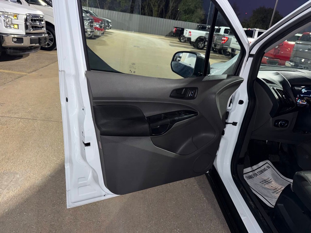 Ford Transit Connect Van Vehicle Full-screen Gallery Image 08