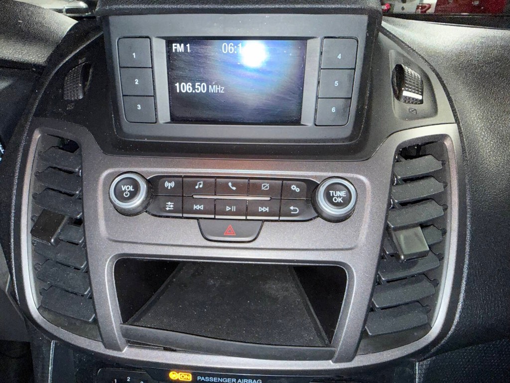 Ford Transit Connect Van Vehicle Full-screen Gallery Image 19