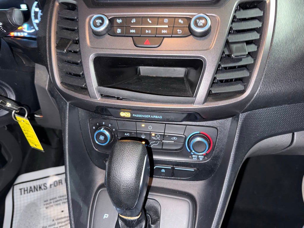 Ford Transit Connect Van Vehicle Full-screen Gallery Image 20