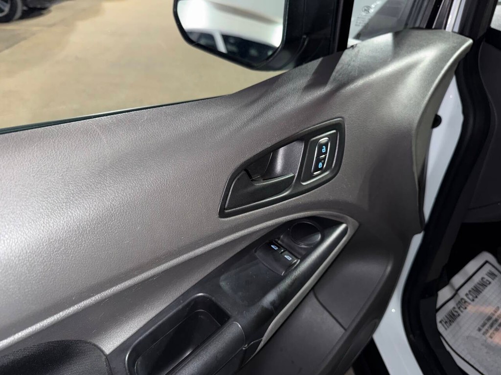 Ford Transit Connect Van Vehicle Full-screen Gallery Image 22