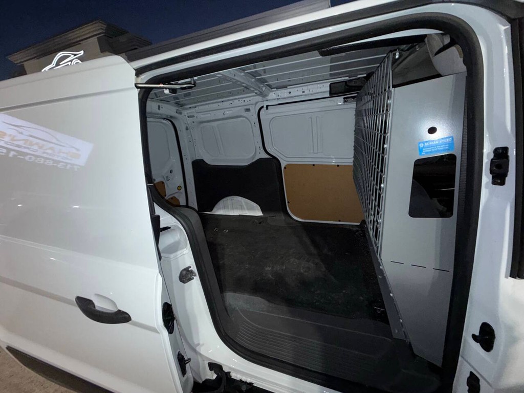 Ford Transit Connect Van Vehicle Full-screen Gallery Image 24