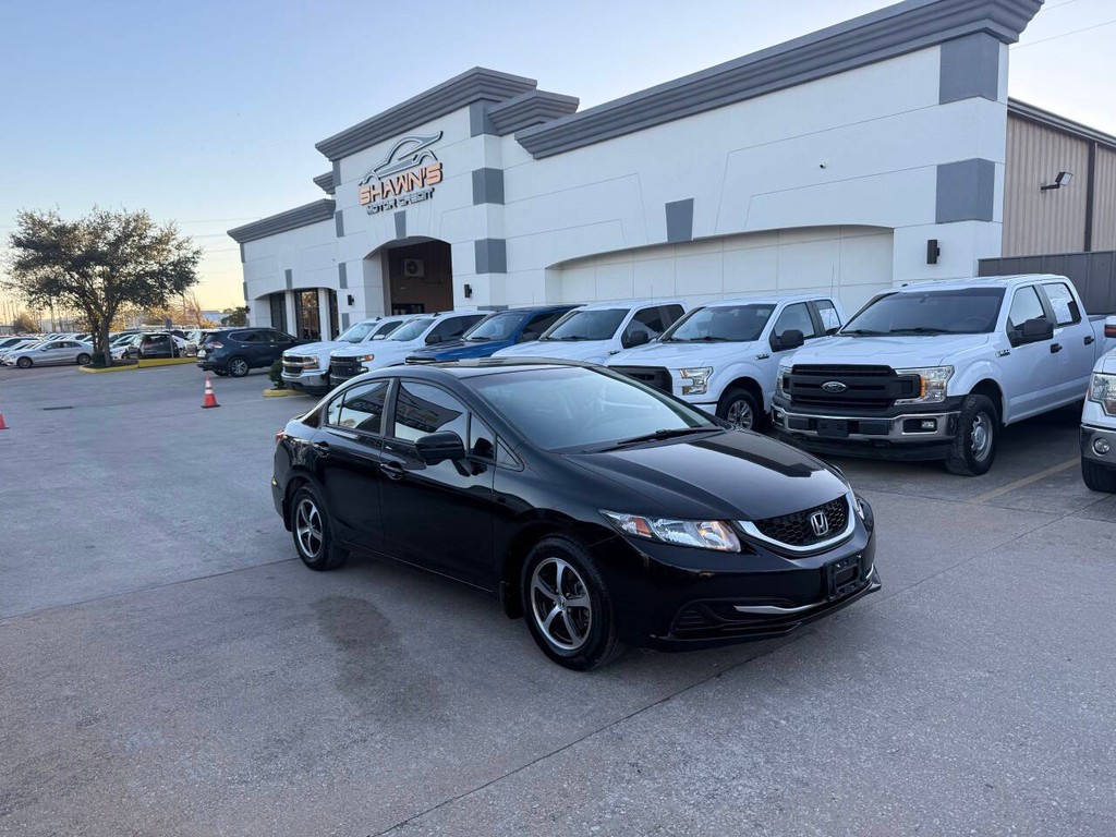 Honda Civic Sedan Vehicle Full-screen Gallery Image 02