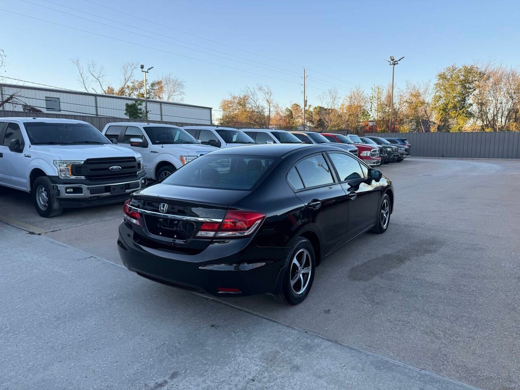 Honda Civic Sedan Vehicle Full-screen Gallery Image 05