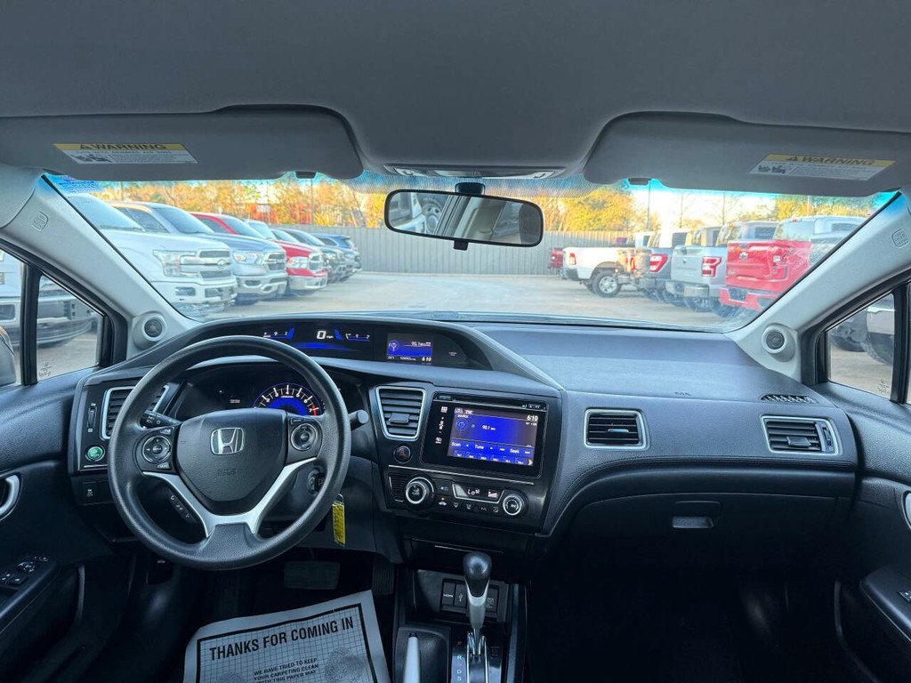 Honda Civic Sedan Vehicle Full-screen Gallery Image 17