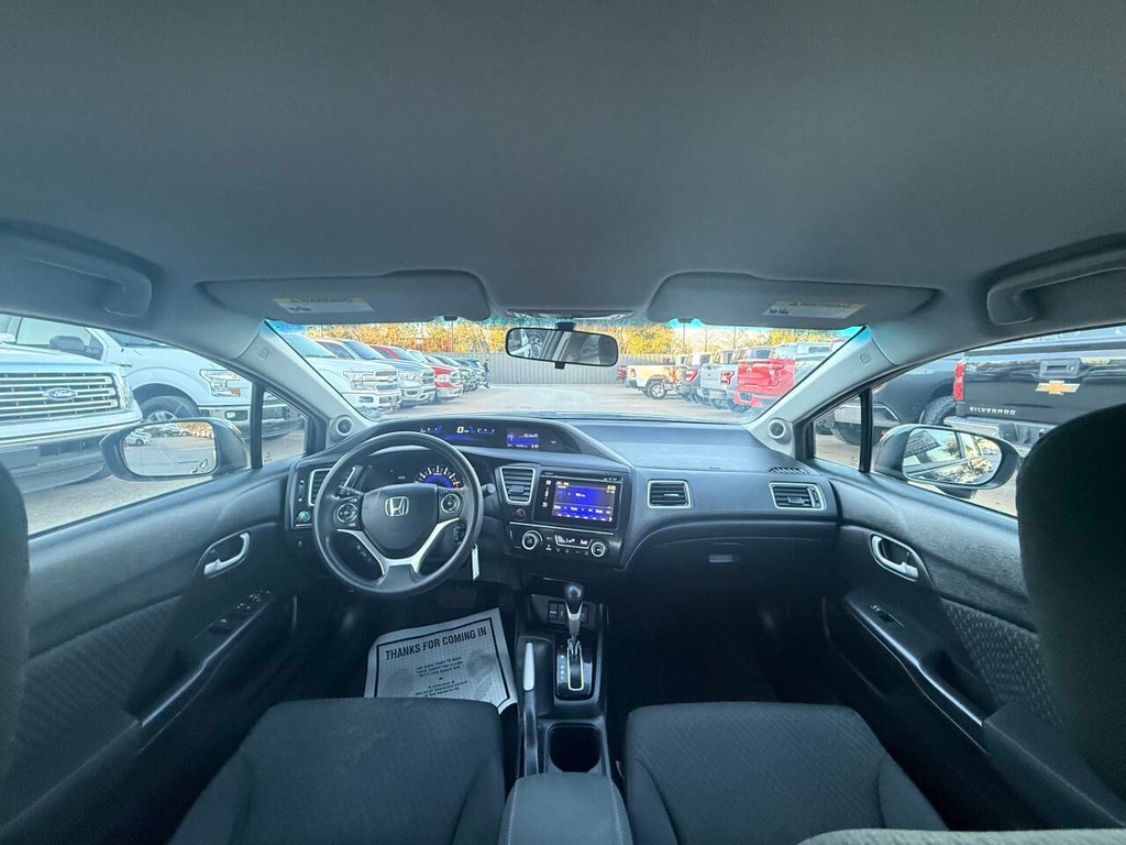 Honda Civic Sedan Vehicle Full-screen Gallery Image 18