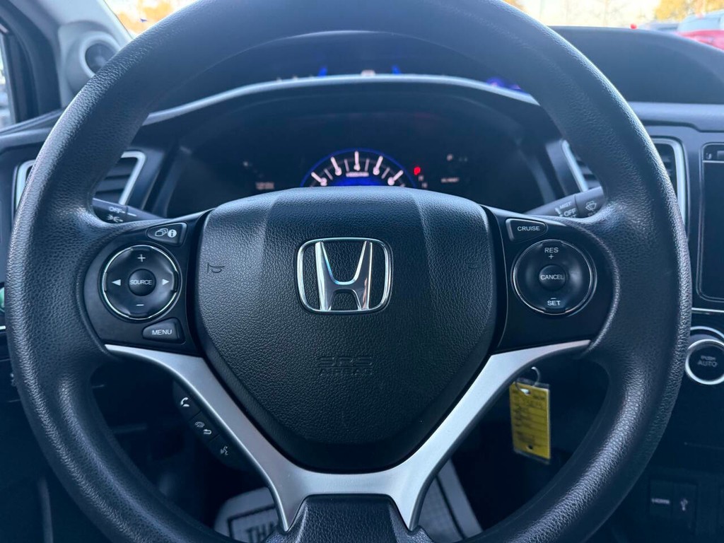 Honda Civic Sedan Vehicle Full-screen Gallery Image 23