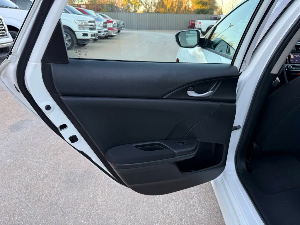 Honda Civic Sedan Vehicle Full-screen Gallery Image 14