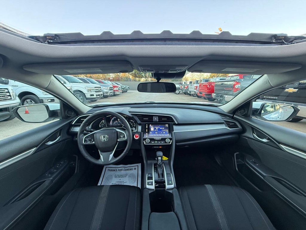 Honda Civic Sedan Vehicle Full-screen Gallery Image 18