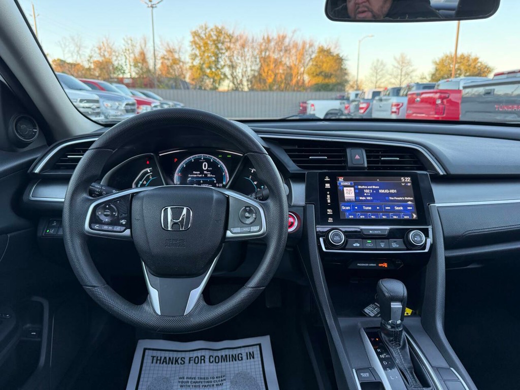 Honda Civic Sedan Vehicle Full-screen Gallery Image 22