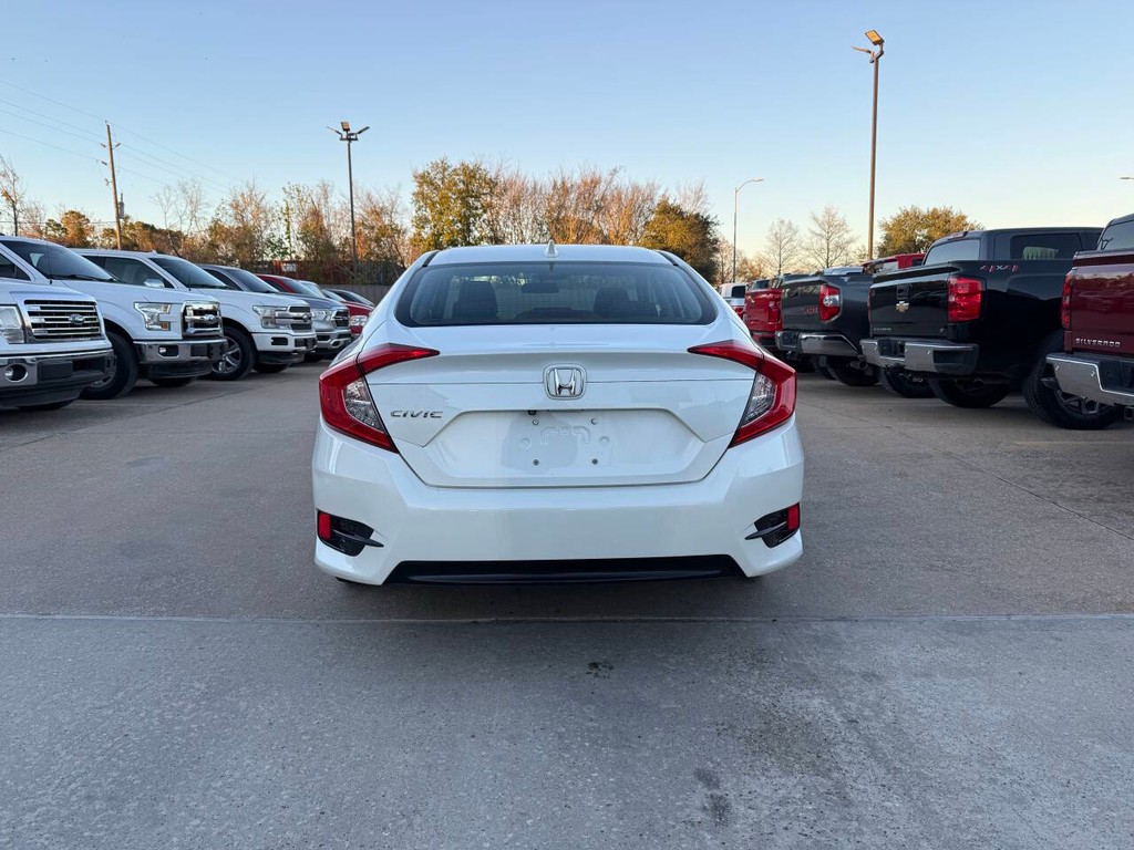 Honda Civic Sedan Vehicle Full-screen Gallery Image 38