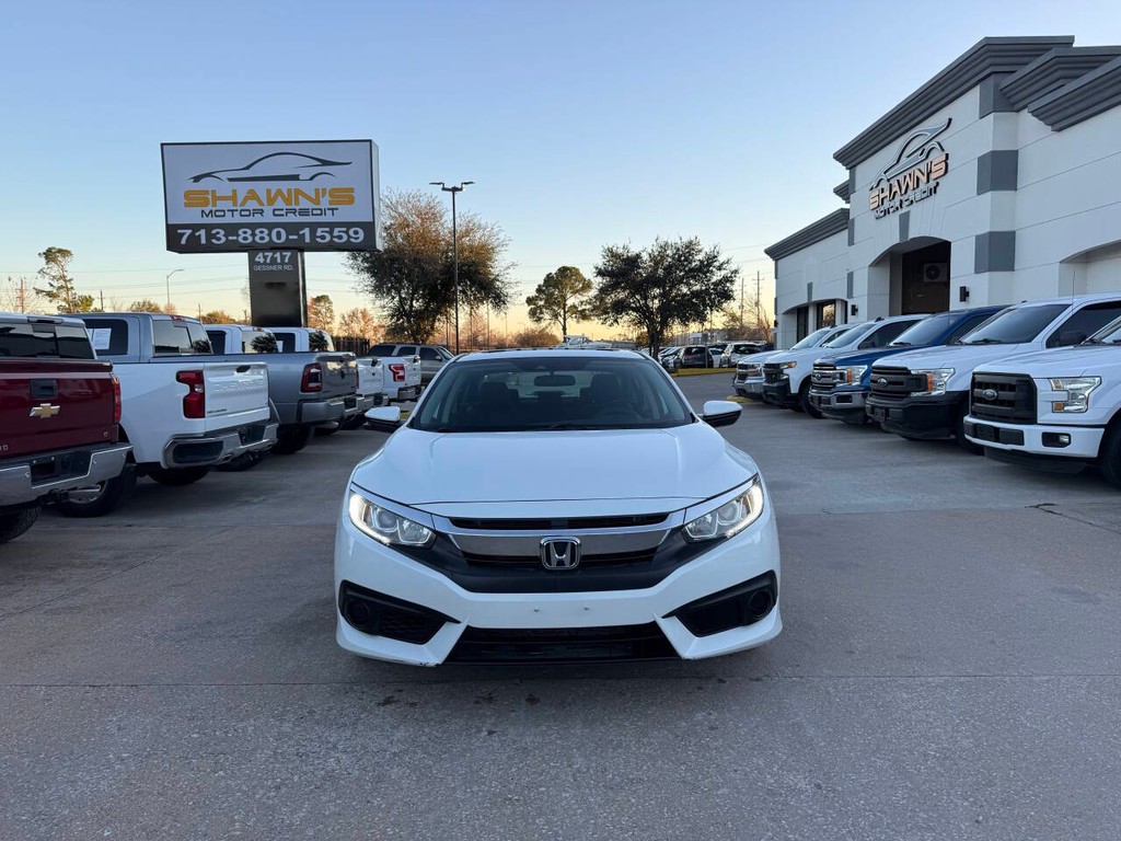 Honda Civic Sedan Vehicle Full-screen Gallery Image 40