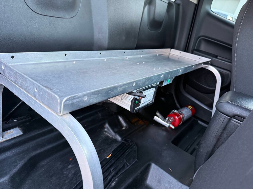 Chevrolet Colorado Vehicle Full-screen Gallery Image 15