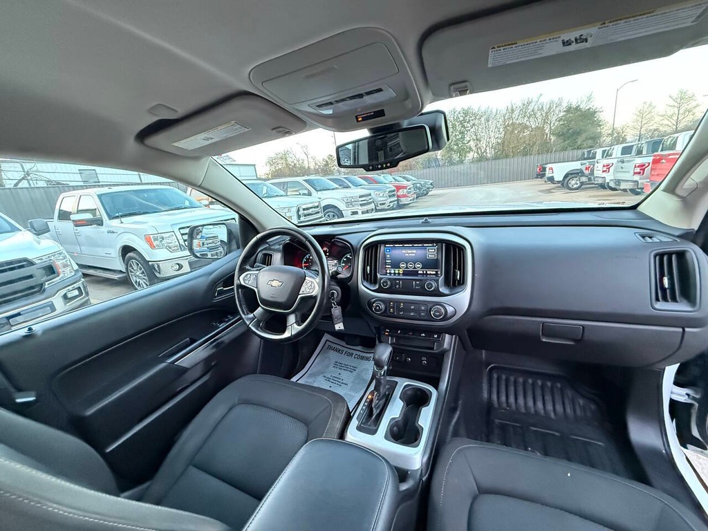 Chevrolet Colorado Vehicle Full-screen Gallery Image 17