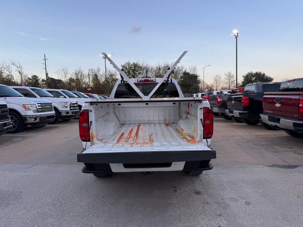 Chevrolet Colorado Vehicle Full-screen Gallery Image 34