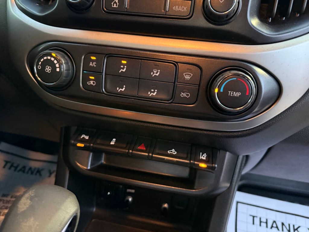 Chevrolet Colorado Vehicle Full-screen Gallery Image 26