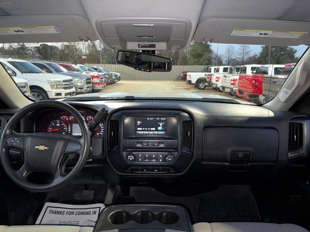 Chevrolet Silverado 1500 LD Vehicle Full-screen Gallery Image 16