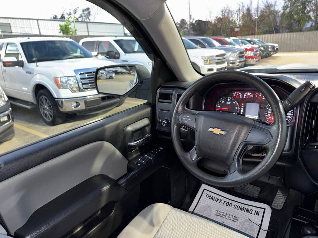 Chevrolet Silverado 1500 LD Vehicle Full-screen Gallery Image 18