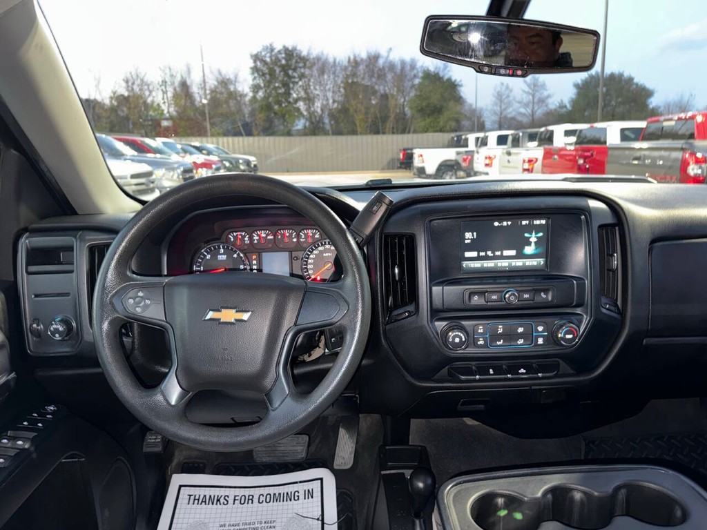 Chevrolet Silverado 1500 LD Vehicle Full-screen Gallery Image 20