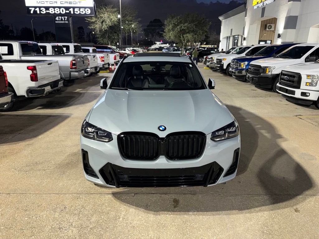 BMW X3 Vehicle Full-screen Gallery Image 42