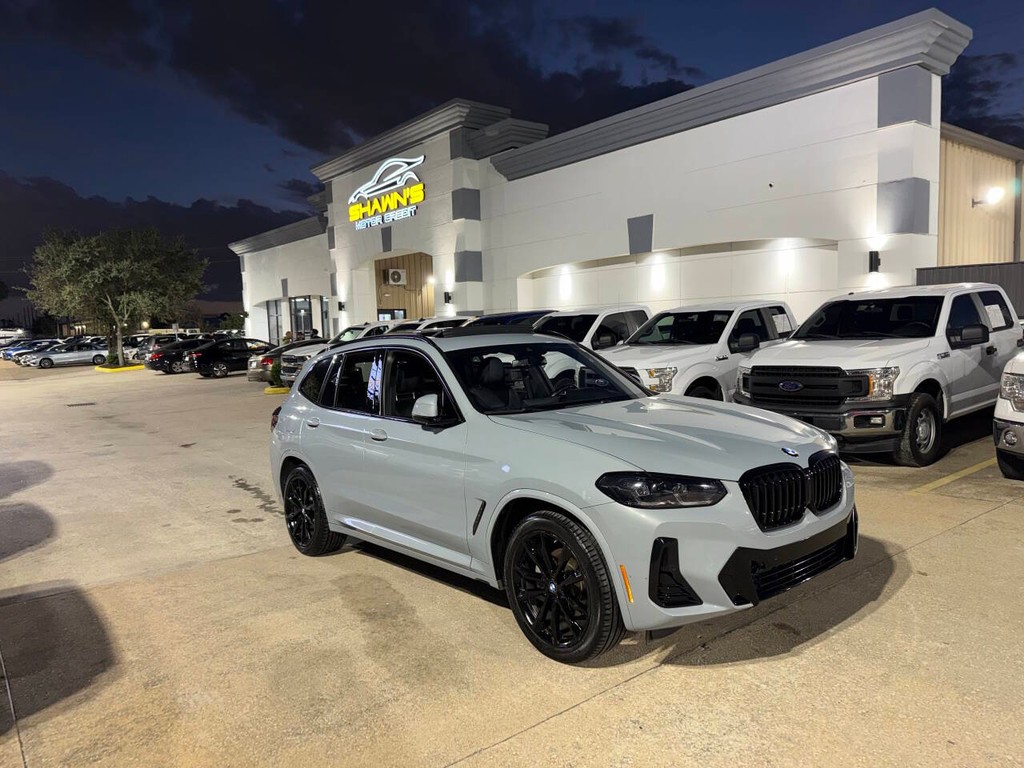 BMW X3 Vehicle Full-screen Gallery Image 44