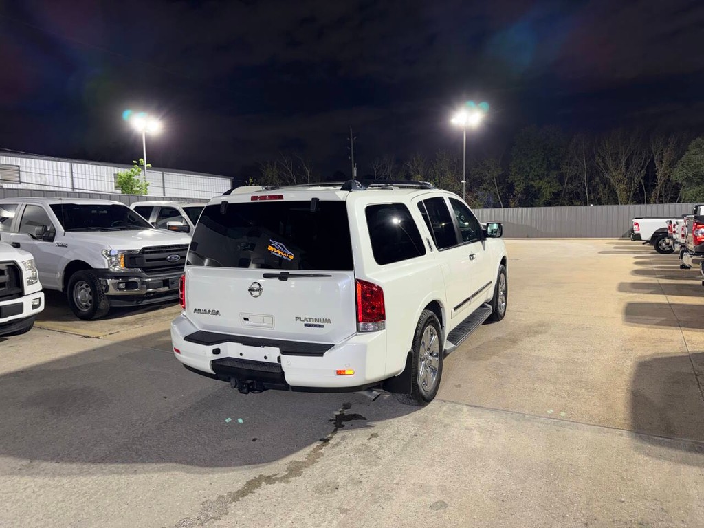 Nissan Armada Vehicle Full-screen Gallery Image 05