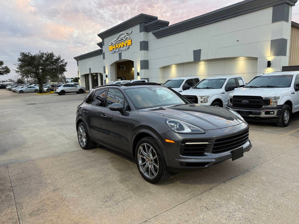 Porsche Cayenne Vehicle Full-screen Gallery Image 44