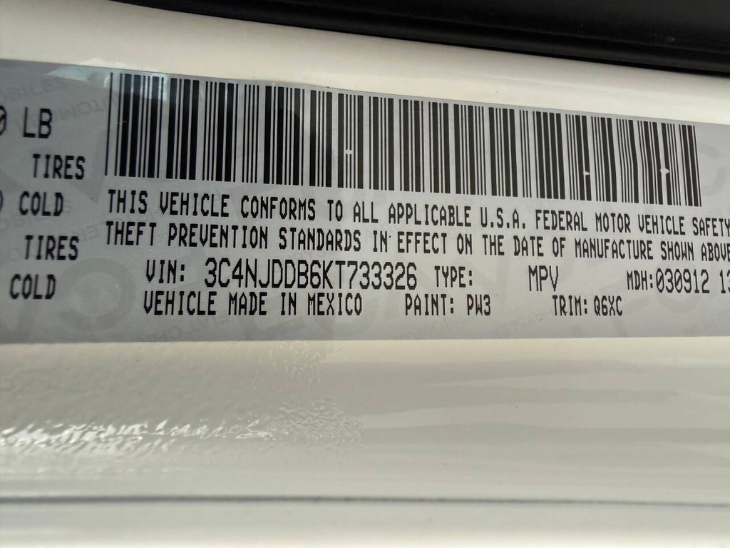 Jeep Compass Vehicle Full-screen Gallery Image 32