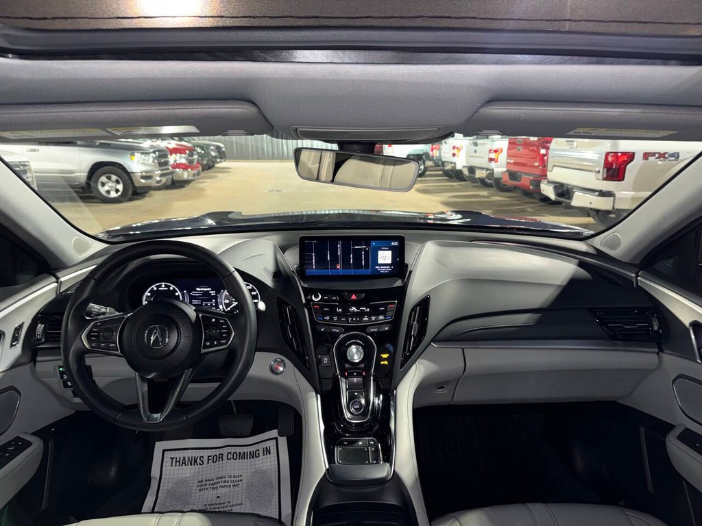 Acura RDX Vehicle Full-screen Gallery Image 17