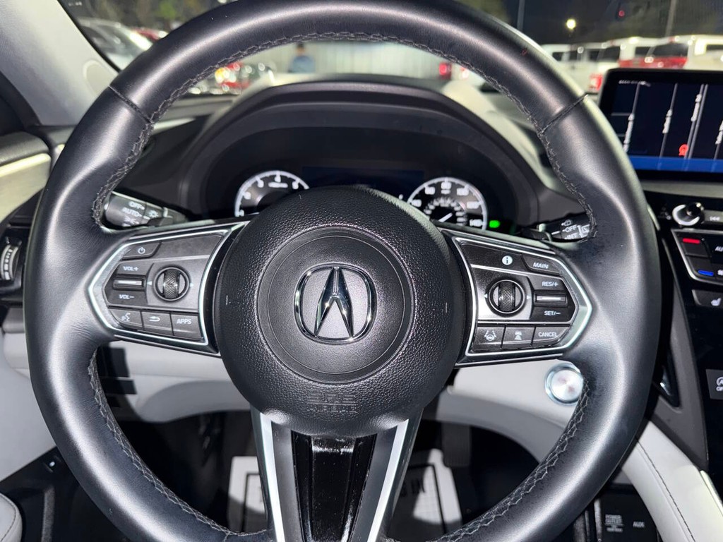 Acura RDX Vehicle Full-screen Gallery Image 23
