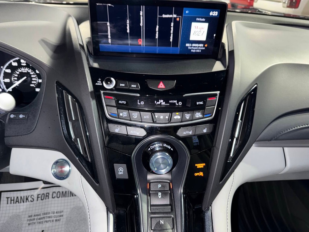 Acura RDX Vehicle Full-screen Gallery Image 28