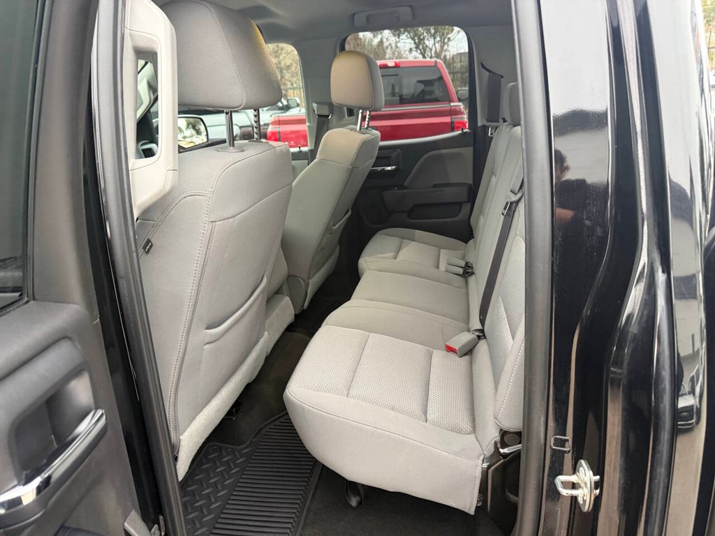 GMC Sierra 1500 Vehicle Full-screen Gallery Image 13