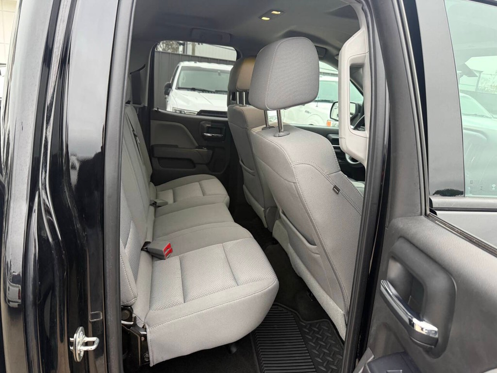 GMC Sierra 1500 Vehicle Full-screen Gallery Image 15
