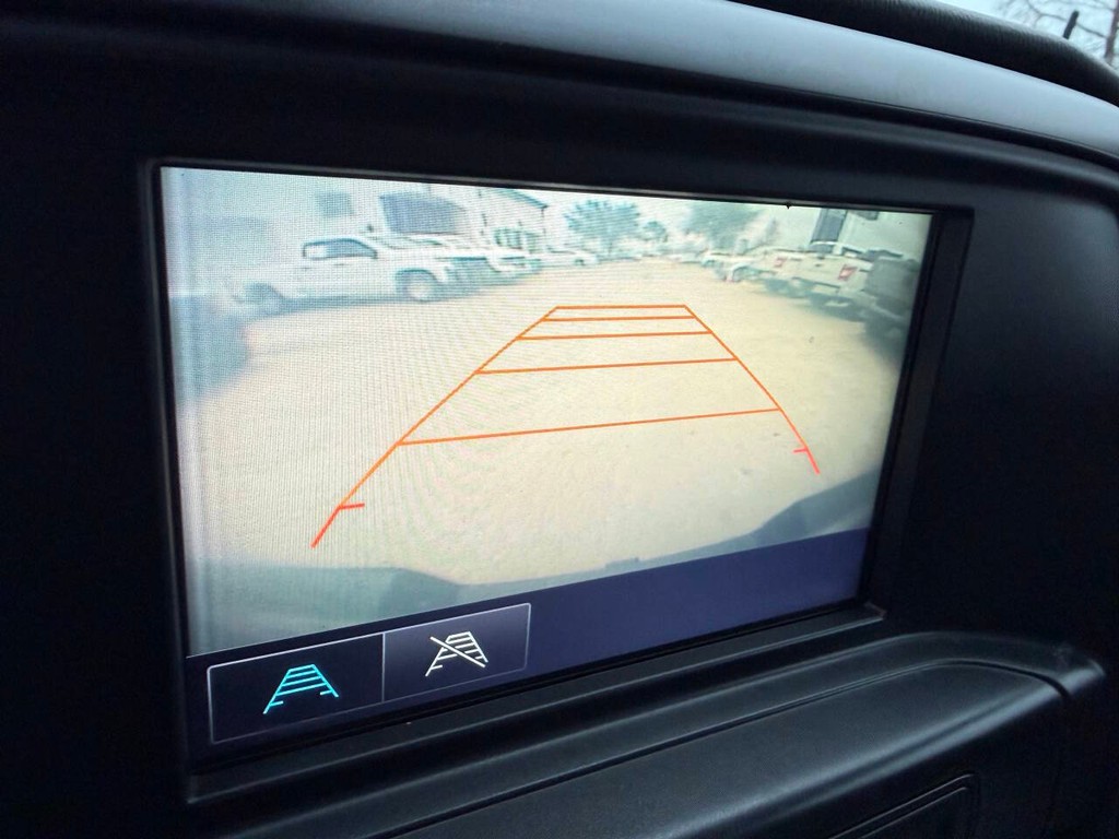 GMC Sierra 1500 Vehicle Full-screen Gallery Image 26