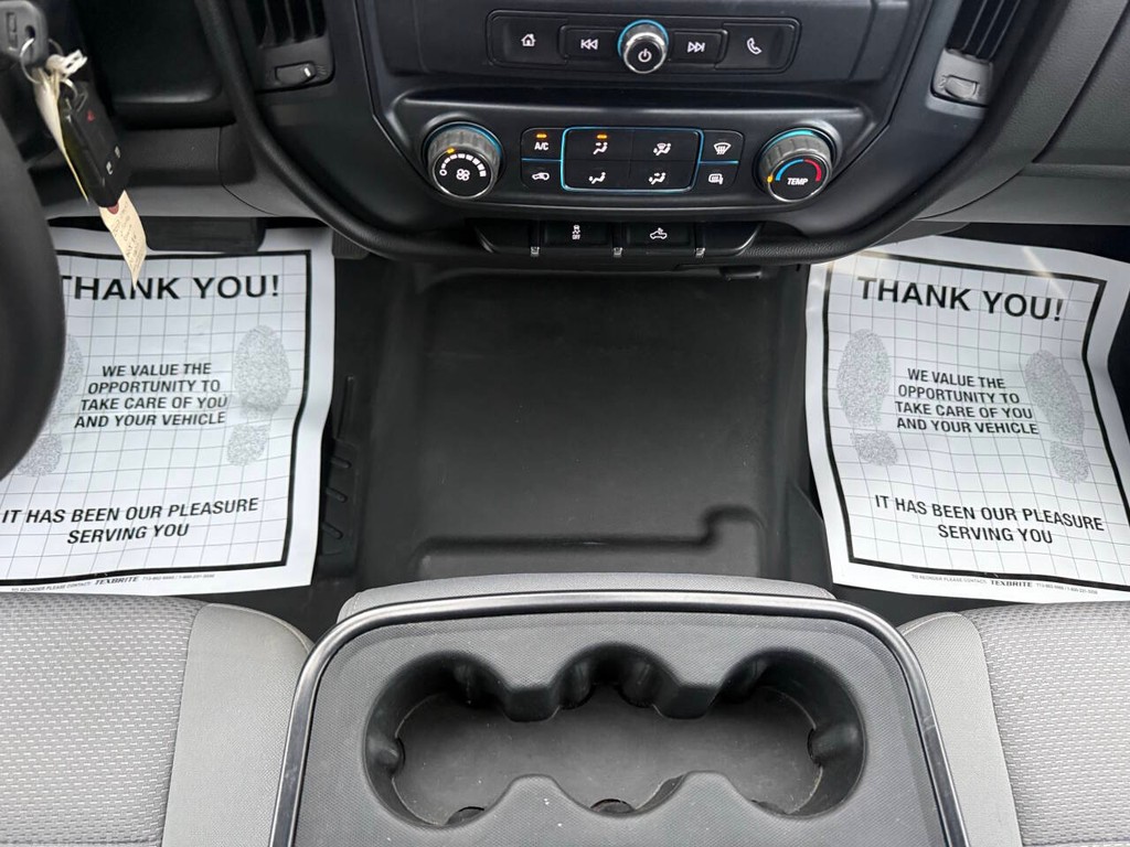 GMC Sierra 1500 Vehicle Full-screen Gallery Image 28