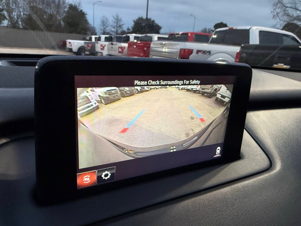 Mazda CX-9 Vehicle Full-screen Gallery Image 29