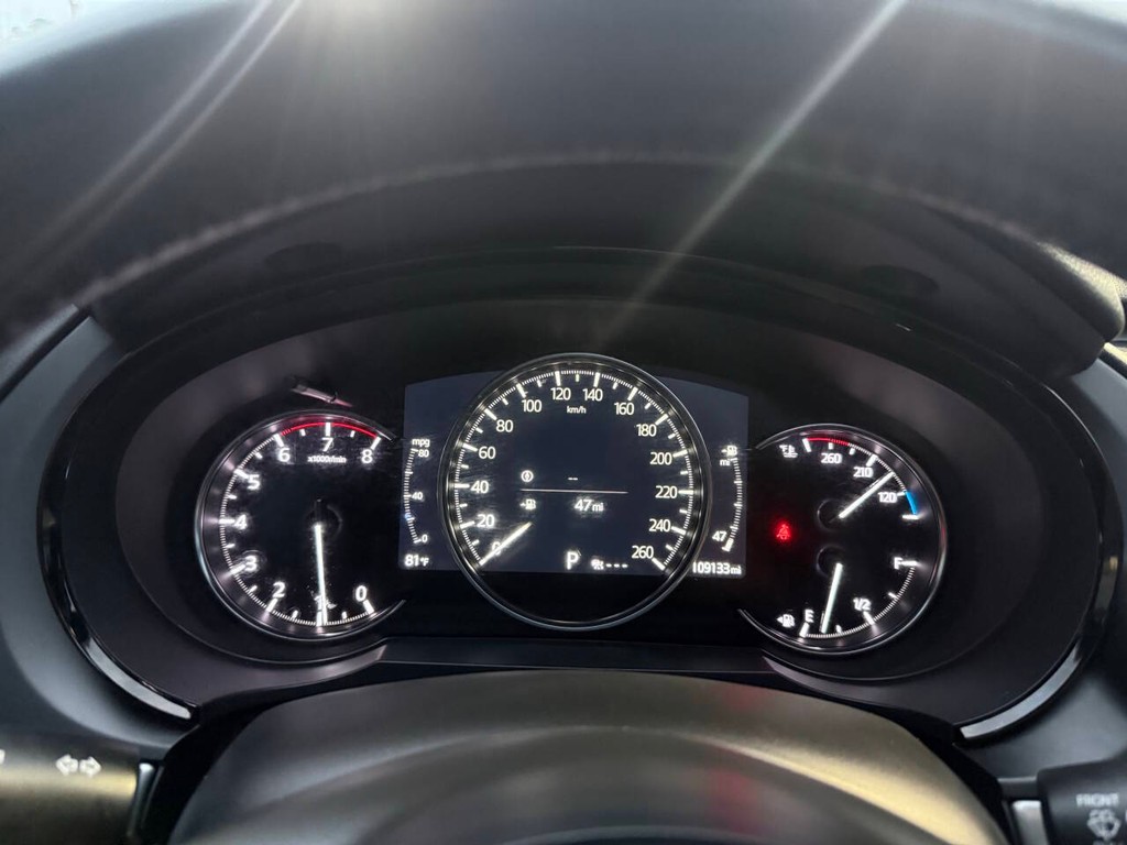 Mazda CX-9 Vehicle Full-screen Gallery Image 34