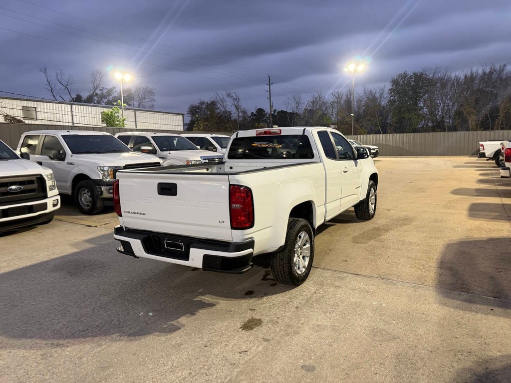 Chevrolet Colorado Vehicle Full-screen Gallery Image 05