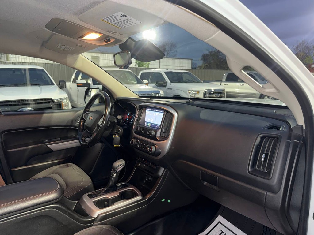 Chevrolet Colorado Vehicle Full-screen Gallery Image 09