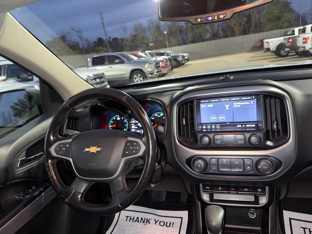 Chevrolet Colorado Vehicle Full-screen Gallery Image 18