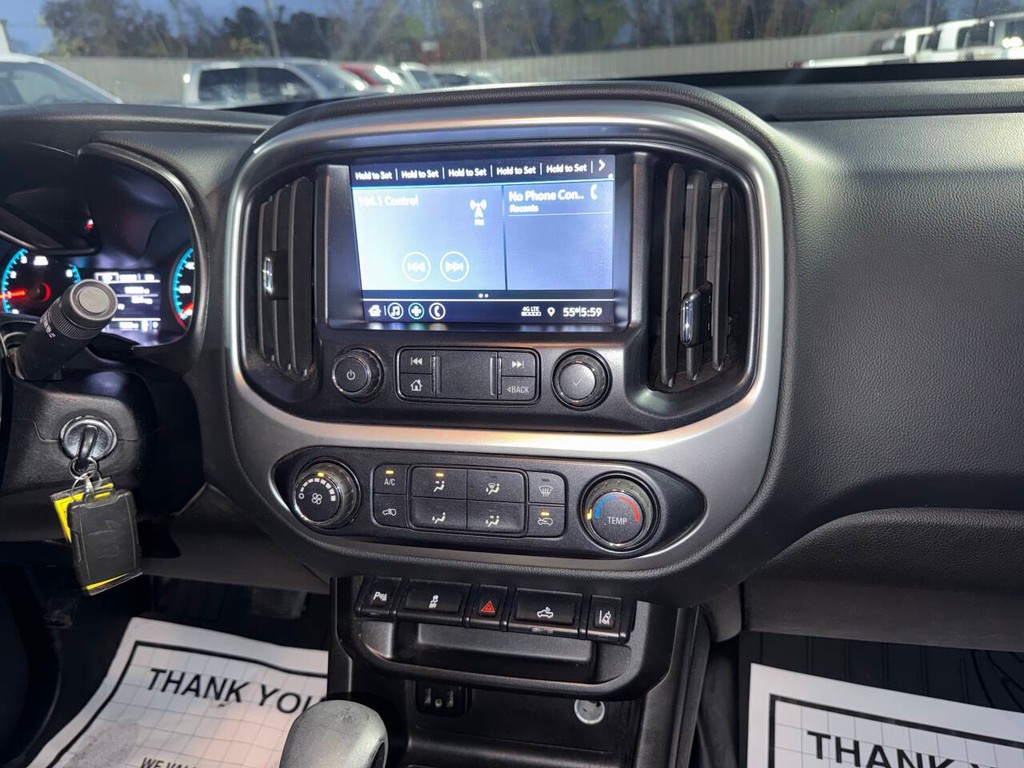 Chevrolet Colorado Vehicle Full-screen Gallery Image 21