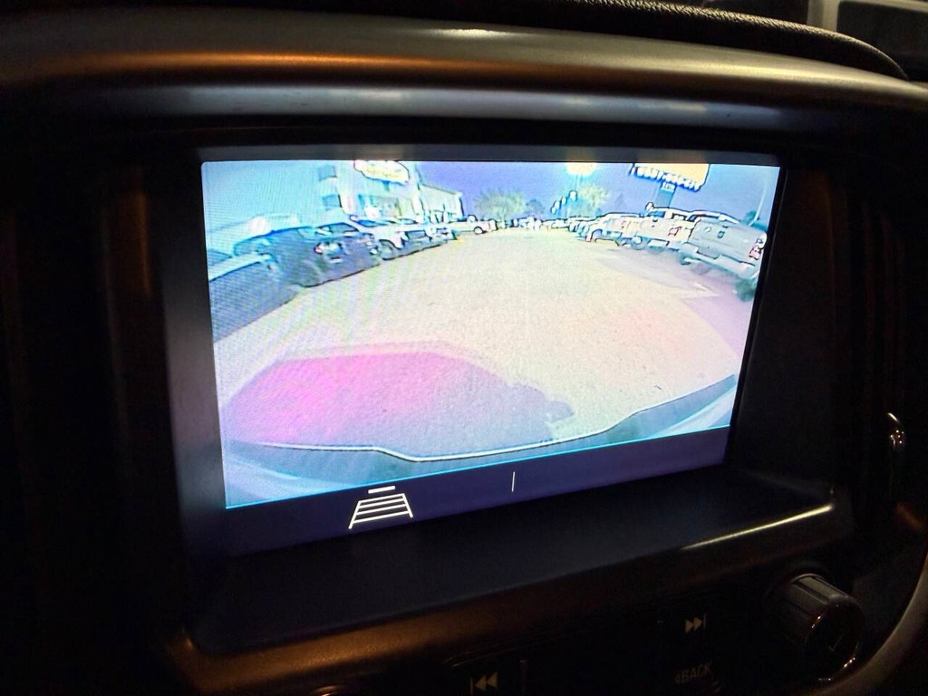 Chevrolet Colorado Vehicle Full-screen Gallery Image 23