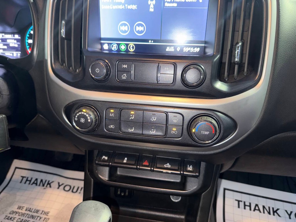 Chevrolet Colorado Vehicle Full-screen Gallery Image 24