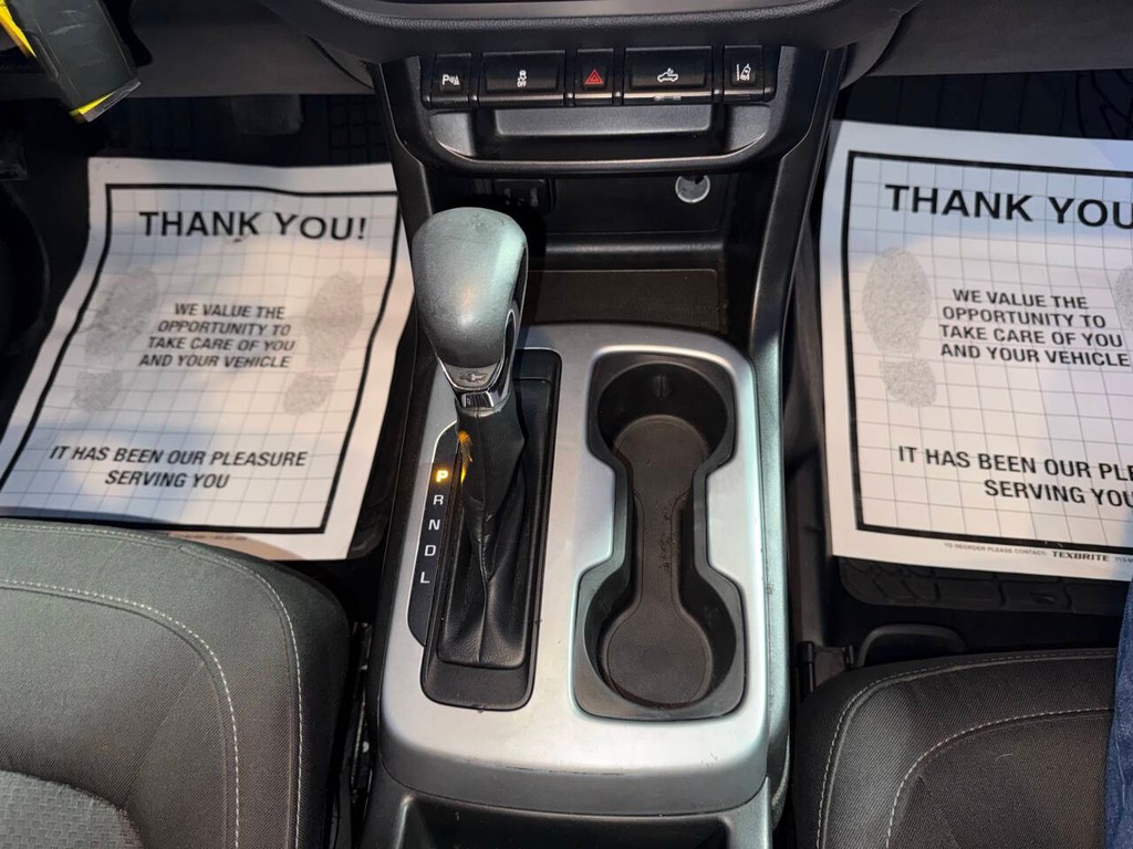 Chevrolet Colorado Vehicle Full-screen Gallery Image 25