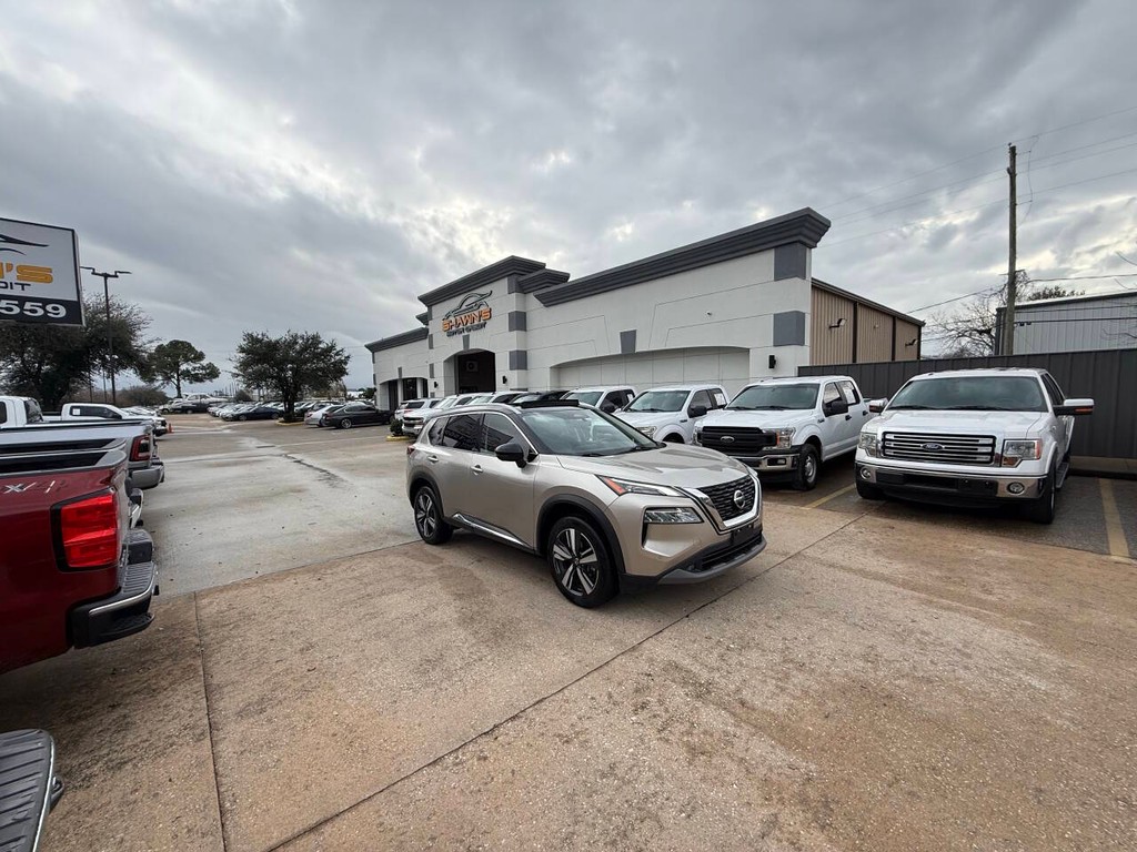 Nissan Rogue Vehicle Full-screen Gallery Image 47