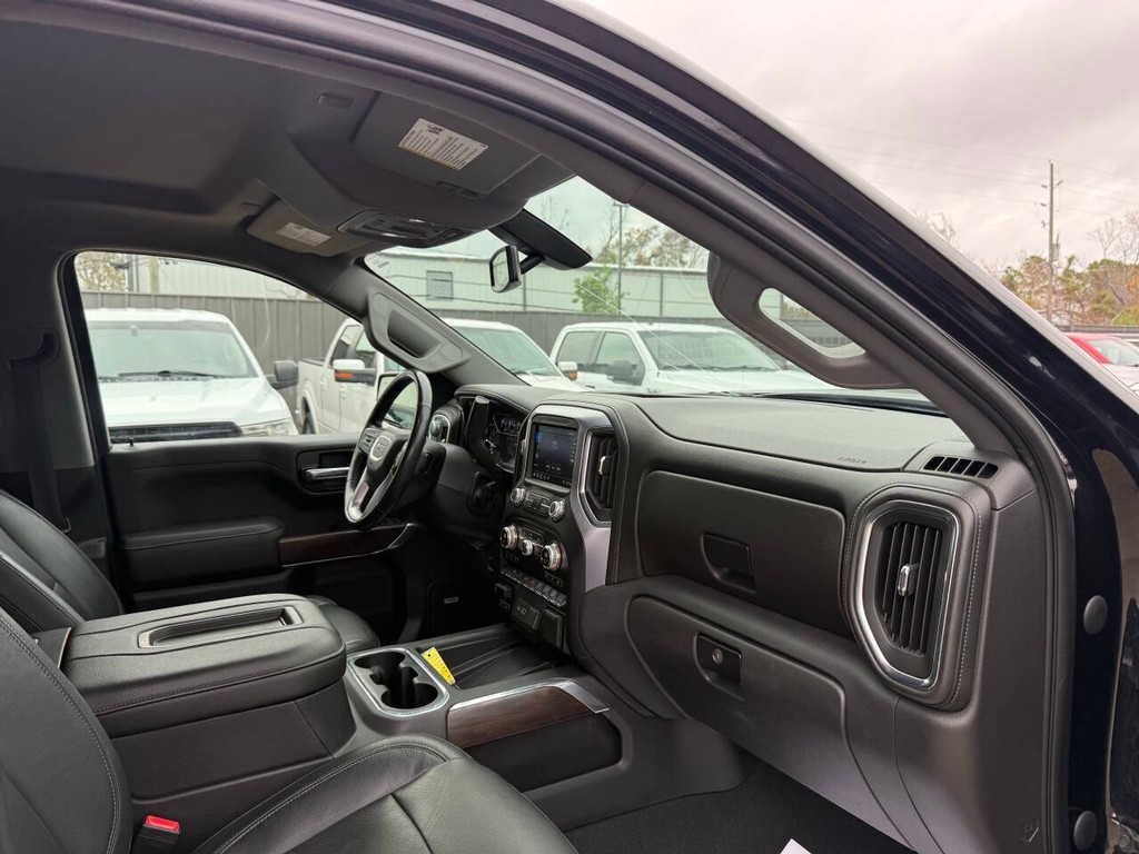 GMC Sierra 1500 Vehicle Full-screen Gallery Image 09