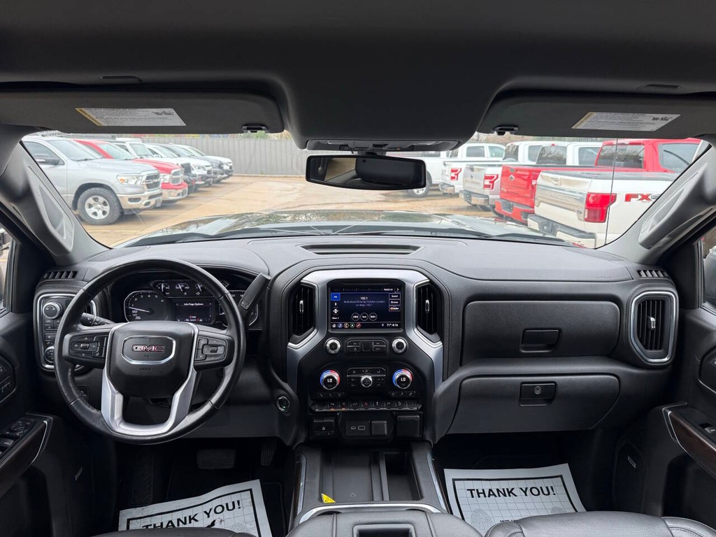 GMC Sierra 1500 Vehicle Full-screen Gallery Image 17