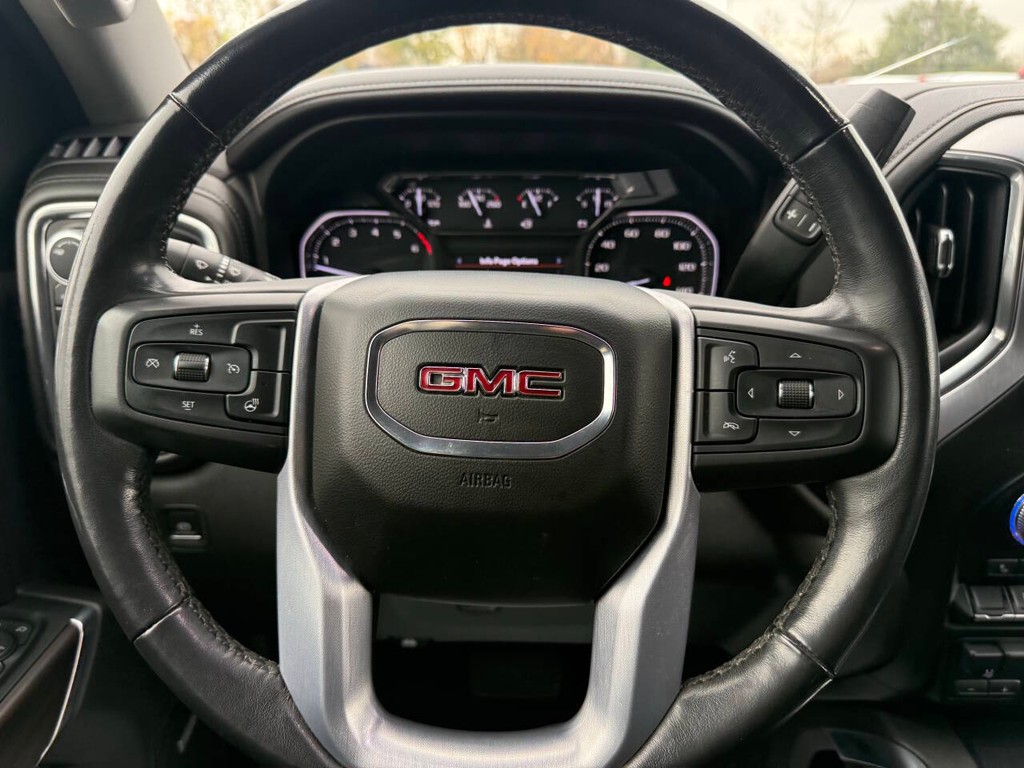 GMC Sierra 1500 Vehicle Full-screen Gallery Image 23